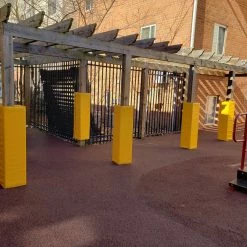 AK Athletic Equipment 4' Tall Four Sided Column Pad, 8" Side Width