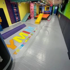 AK Athletic Equipment Roll-Up Playroom Flooring 5' X 5'