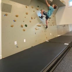 AK Athletic Equipment 4' X 8' X 8